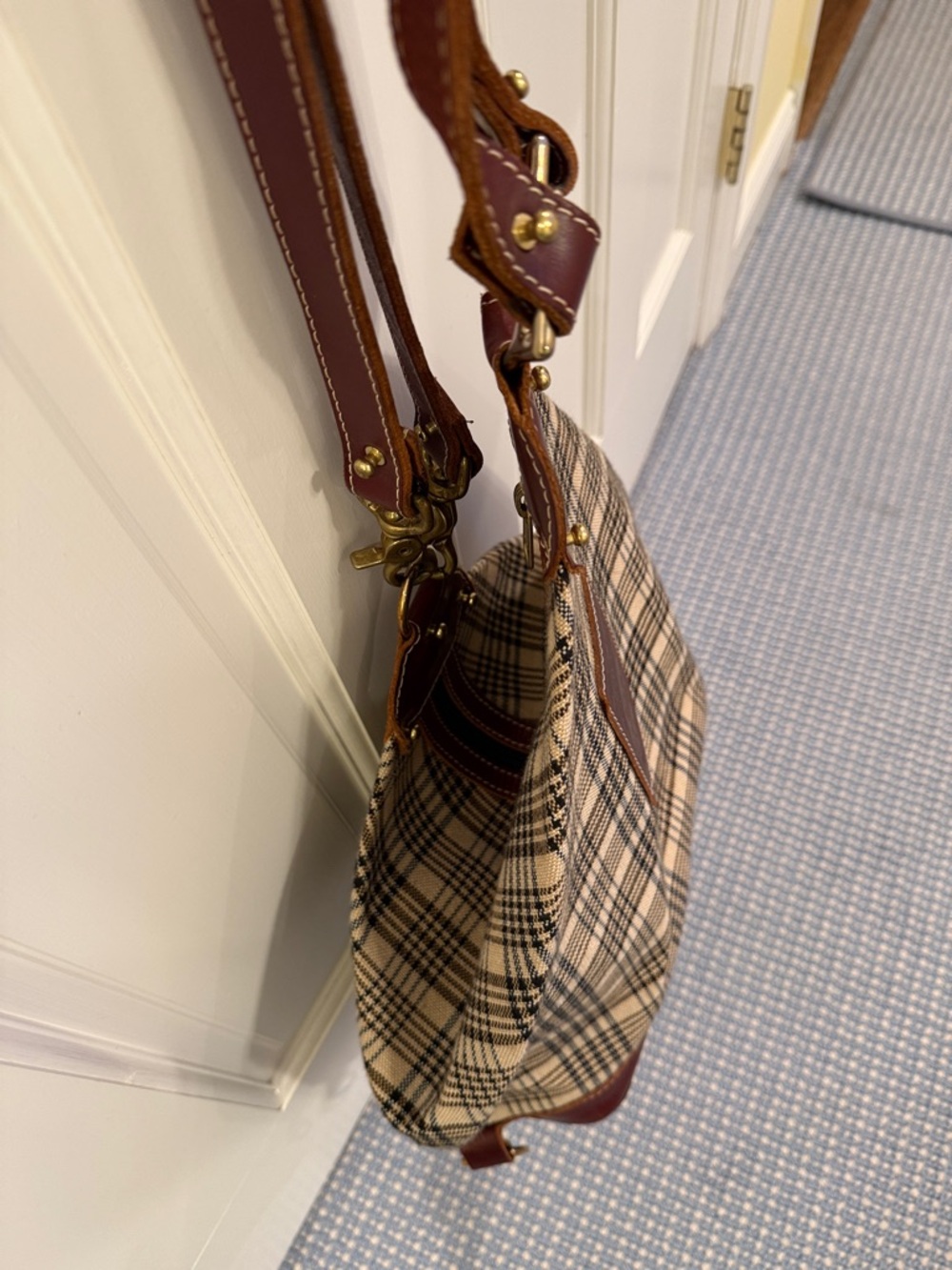 5/A Baker Classic Plaid Sling Backpack in Beige and Brown - Picture 4 of 6